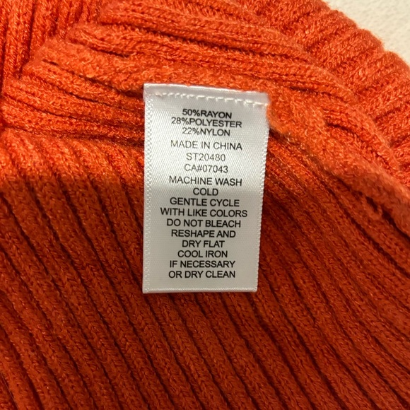 NWT | Halter Neck Tank - Picture 2 of 5